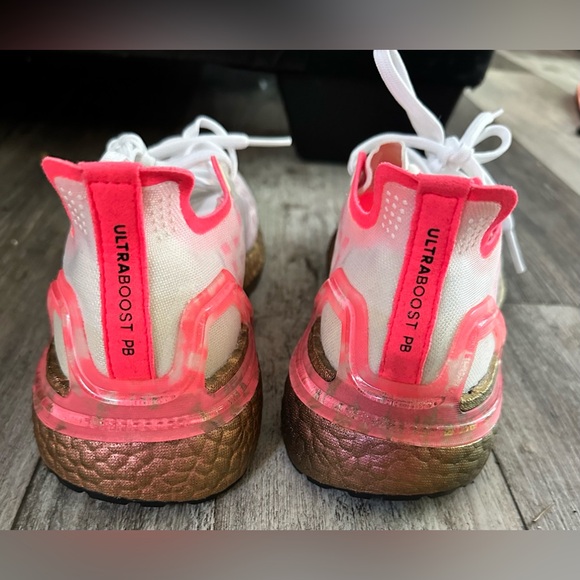ADIDAS ULTRA BOOST PB Women’s Sz 6 - Picture 4 of 5